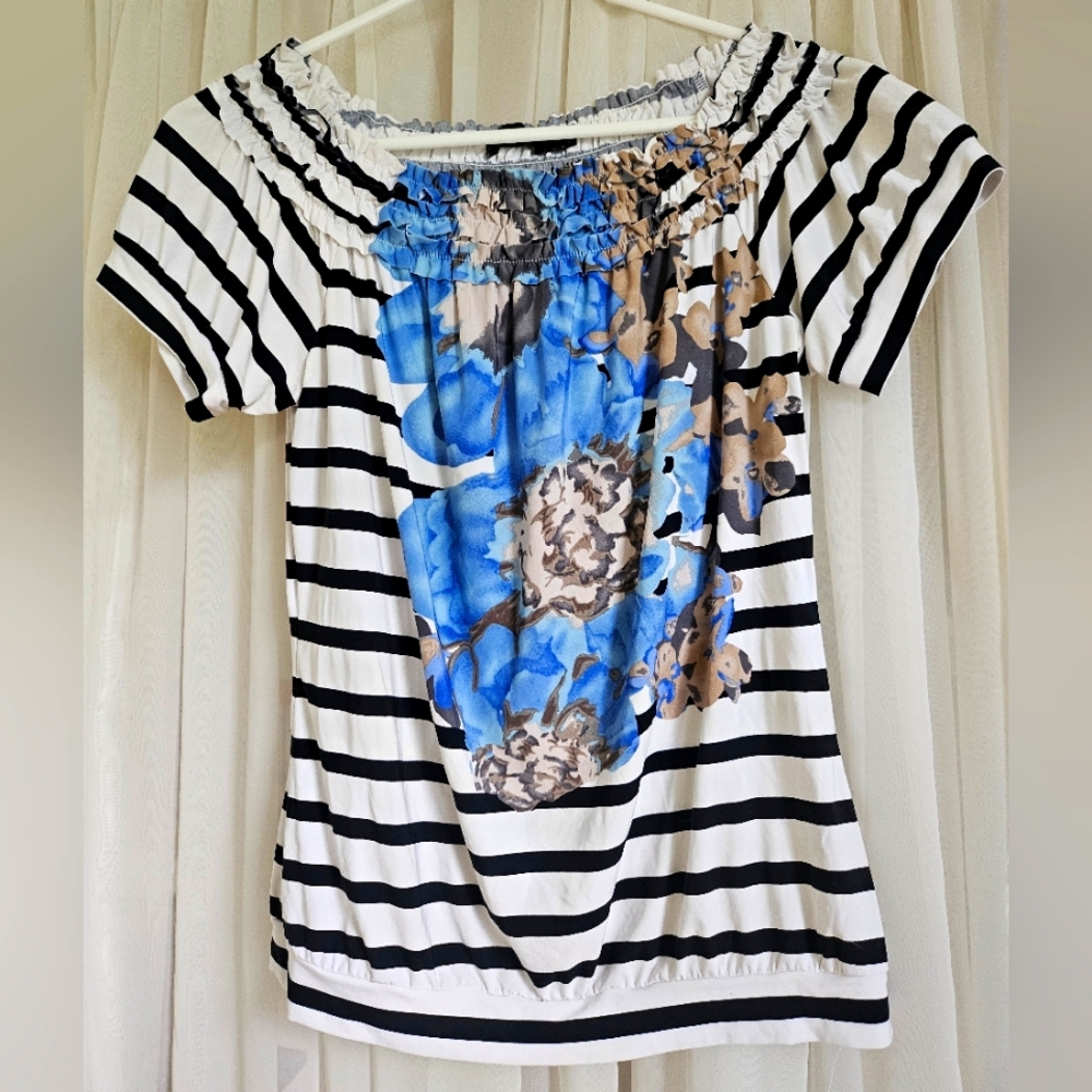 The Limited rusched summer top. Size S.